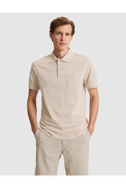 Камена Regular Fit 100% памучна основна маица со џеб, копчиња и поло јака 50306552-VR049