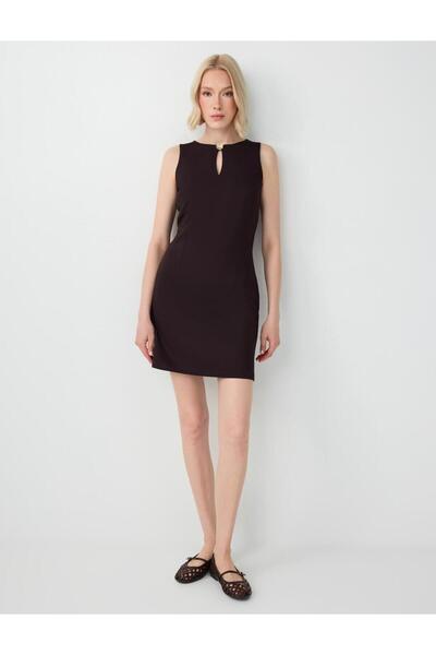 Bitter Coffee Slim Fit Round Neck Sleeveless Mini Knitted Dress