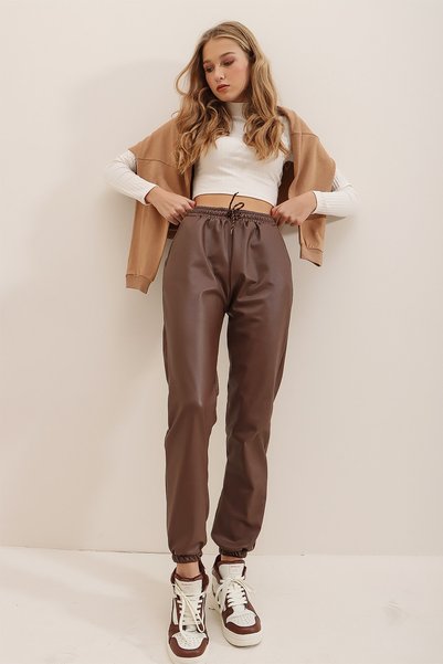 Chocolate Double Pocket Casual Faux Leather Trousers with Elastic Waist and Ankle Cuffs Alc-X7329