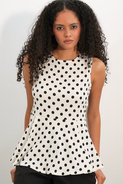 Women's Zero Sleeve Polka Dot Blouse 40021 - White