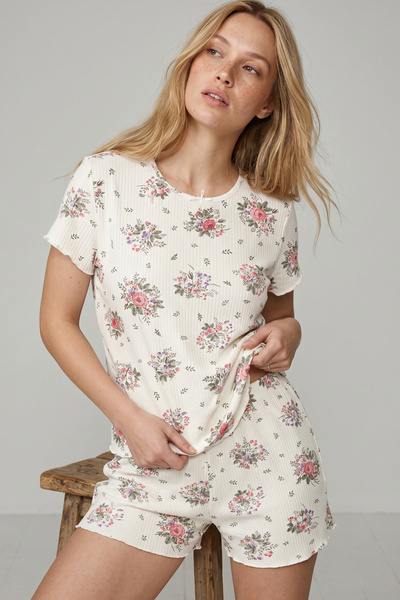 Pink Big Floral Pattern Crew Neck Soft Touch Summer Ribbed Cotton Knitted Shorts Pajama Set 7998