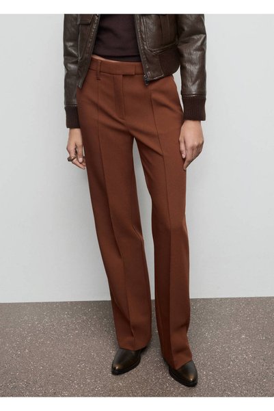 Straight cut trousers with sewing detail