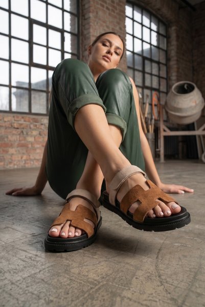 Tan Suede Hook-and-Loop Anatomical Comfortable Sole Women's Slippers