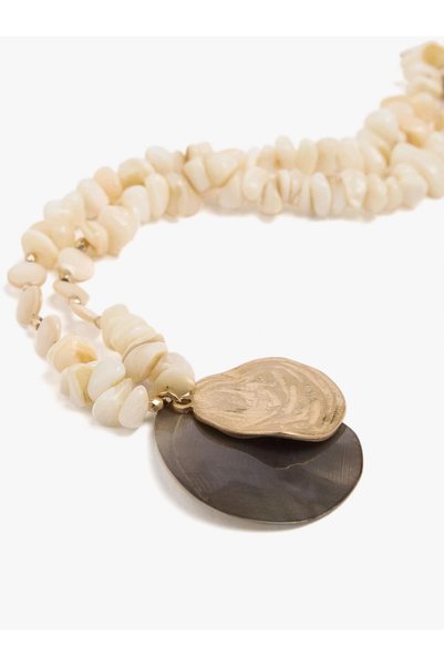 Sea shell beads necklace