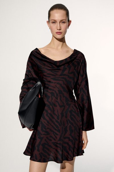 Dress with Flared Skirt and Degaje Collar