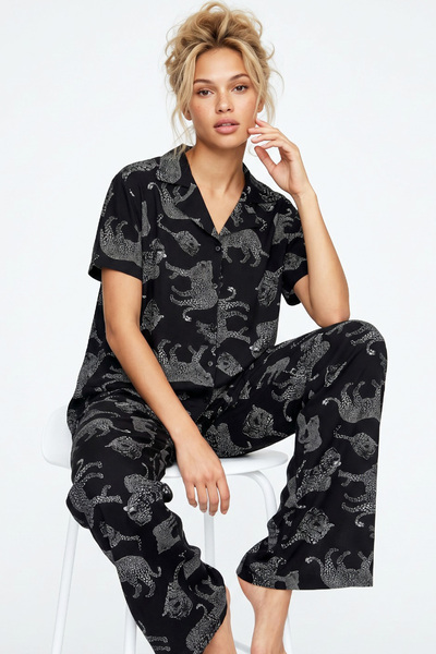 black white tiger leopard printed Shirt Collar Buttoned Knitted Pajama Set