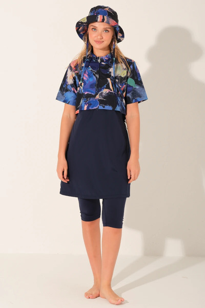 26711 Women's Short Sleeve Semi-Closed Swimsuit