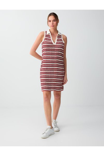 Burgundy Polo Collar Jacquard Sleeveless Short Dress