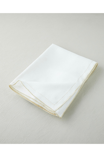 Celine tablecloth 150x200 cm gold