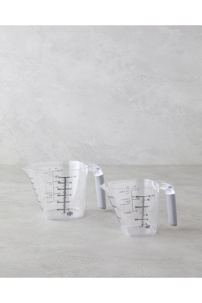 Daniel Plastic 2-Piece Measuring Cup Kitchen Utensil 300 – 600 ml Transparent