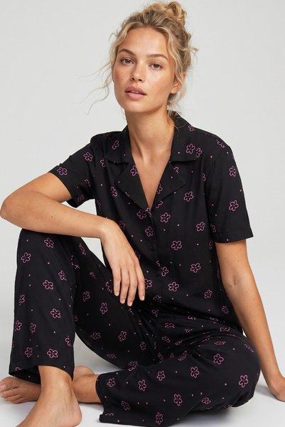 black pink floral printed shirt collar buttoned knitted pajama set