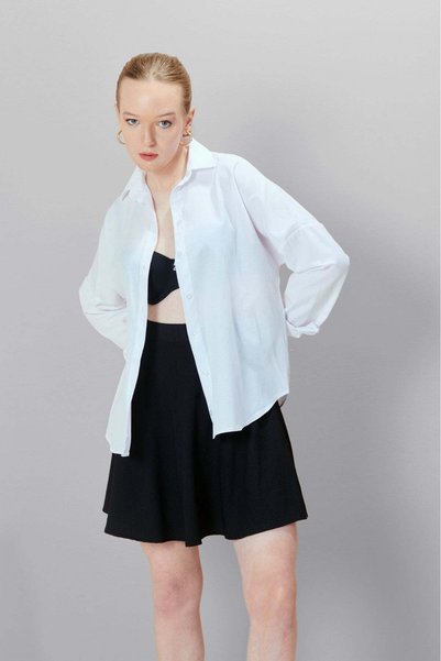 Oversize long sleeveless basic shirt