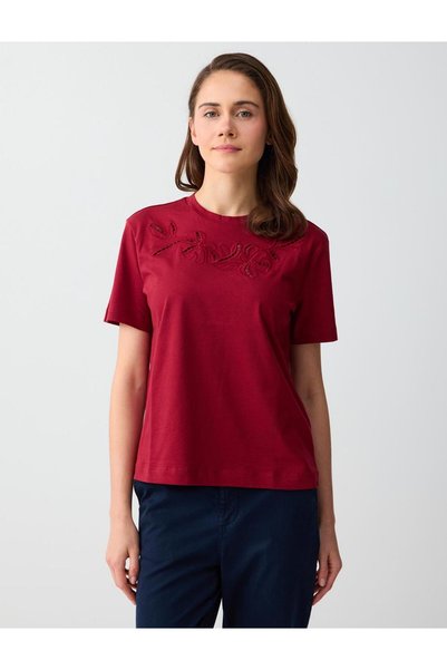 Burgundy Short Sleeve Crew Neck Knitted T-Shirt with Embroidery Detail