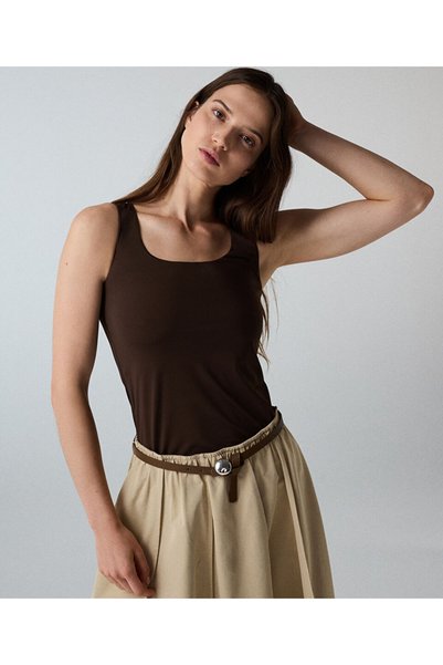 Basic U-Neck T-Shirt