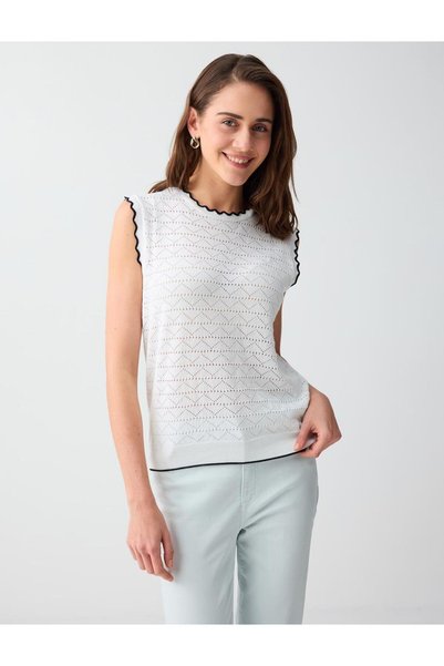 White Crew Neck Sleeveless Patterned Knitwear Blouse