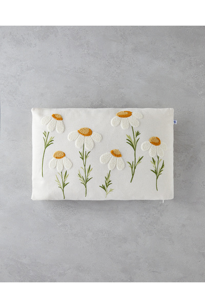 Daisy Love Decorative Throw Pillow 33X50 cm Natural