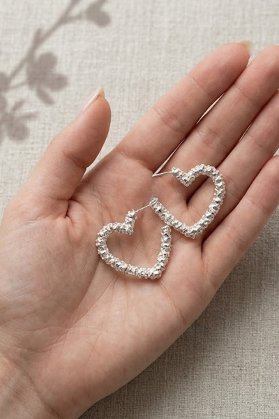 Women's Silver Color Heart Shaped Embossed Hoop Earring Model