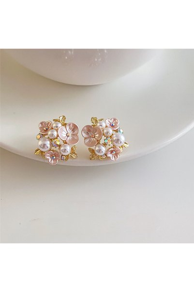 Pink floral and pearl gold colored earring