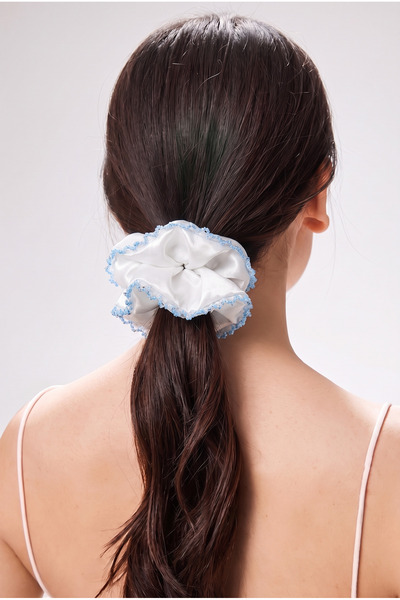 Sequin Detailed Satin Elastic Buckle White
