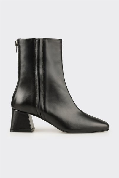 Black Leather Women's Classic Boots