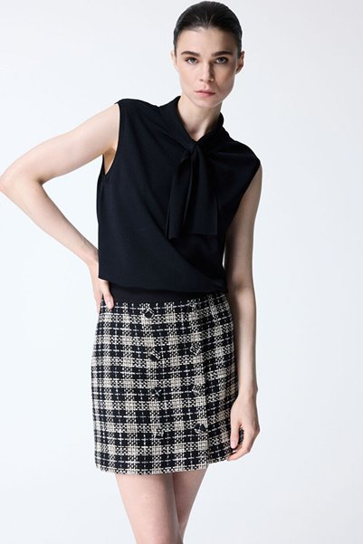 Black Sleeveless Knit Blouse