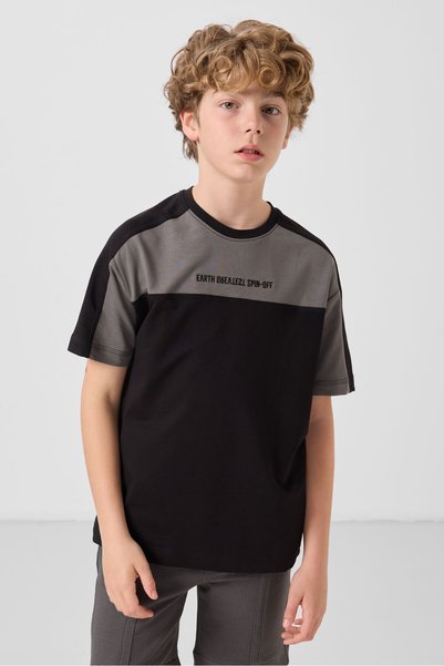 Black Cotton Soft-Textured Oversized Fit Embroidered Boys T-Shirt - 11290