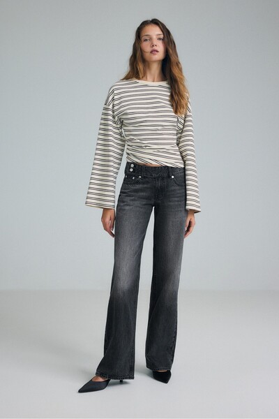 Low Waist Straight Fit Jeans