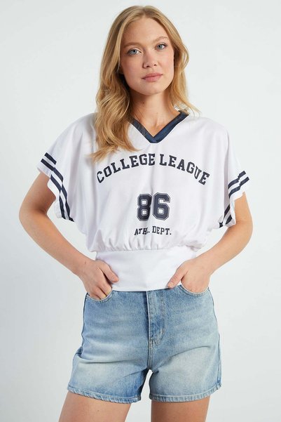 86 Printed Bat Sleeve V-Neck T-Shirt