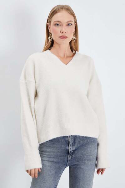 Basic V-Neck Oversize Knitwear Sweater