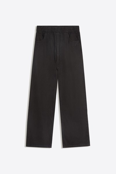 Straight Fit Jogger Jeans