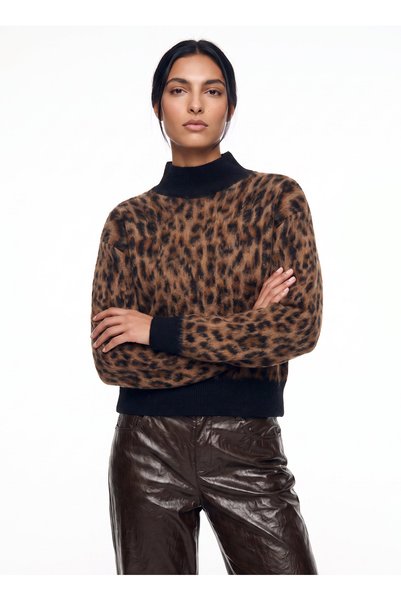 Multicolor Women's Crew Neck Loose Fit Leopard Sweater F6Wl-Kzk0117