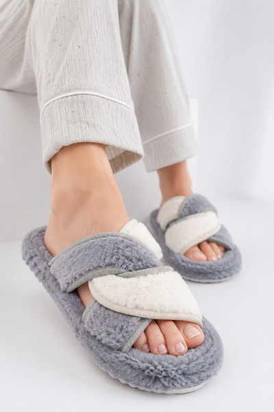 Women's Warm Soft Textured Comfortable Banded Plush Home Slippers