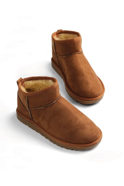 Women's Tan Poly Sole Boots with Fur Inside and Suede Look