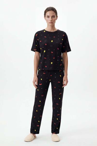 Women's Fruit Patterned Pajama Set