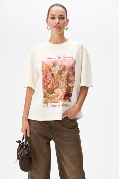 Olende women's relaxed fit printed round neck ecru t-shirt