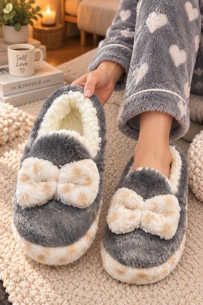 Cute Women's Plush House Slippers Non-Slip Sole Comfortable and Cute Design
