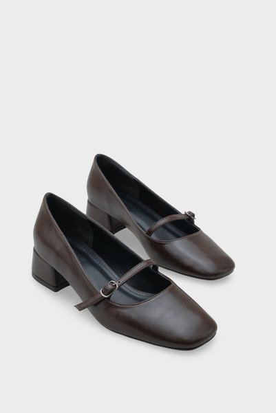 Elyn Short Heeled Blunt Toe Strappy Mary Jane Women's Shoes