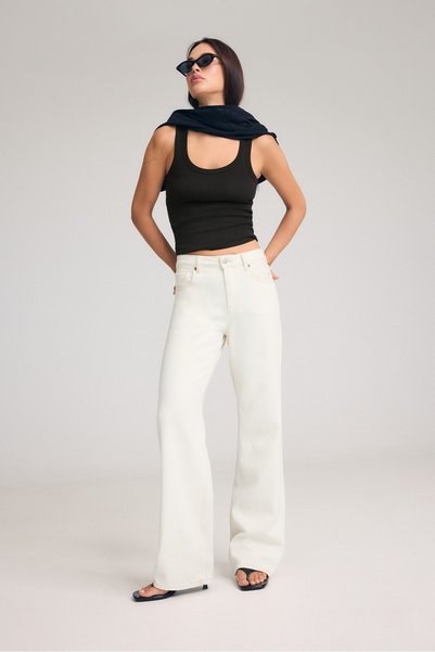 D92 Straight Wide-Leg Jeans