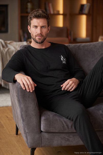 Minimal Printed Cotton Long Sleeve Pajama Set Men's Pajama Set 6575005