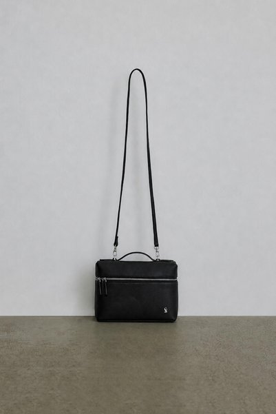 Black Sallie Bag