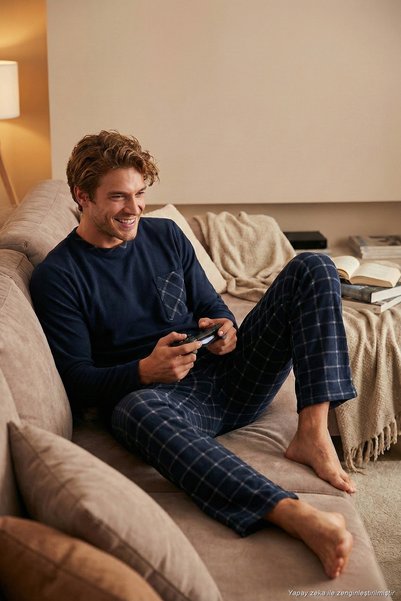 Checkered Soft Textured Regular Fit Long Sleeve Pajama Set Men's Pajama Set 609611060