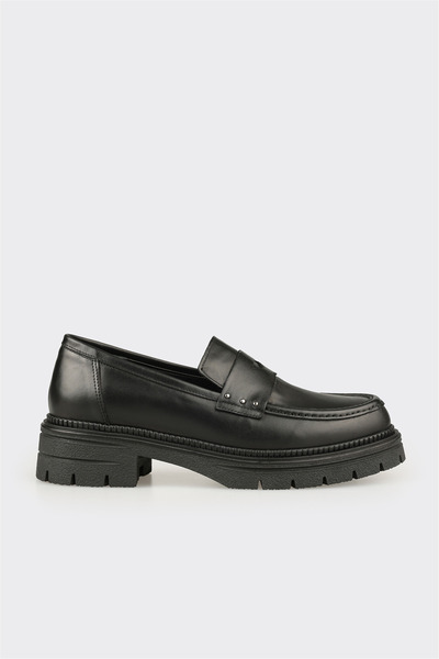 Black Leather Women's Casual Shoes