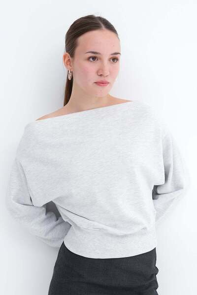 Kayık Neckline Crop Sweatshirt S06044