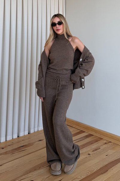 Milky Brown Turtleneck Buttoned 3-Piece Knitwear Set - 1430