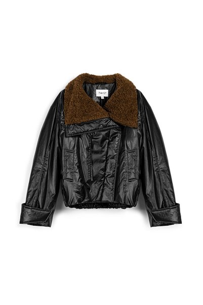 CONTRAST PLUSH COLLAR JACKET
