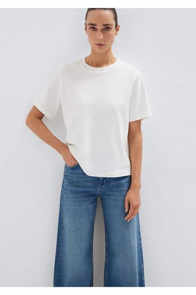 Ecru Basic Interlock T-Shirt Loose Fit / Relaxed Fit 1613820-70057