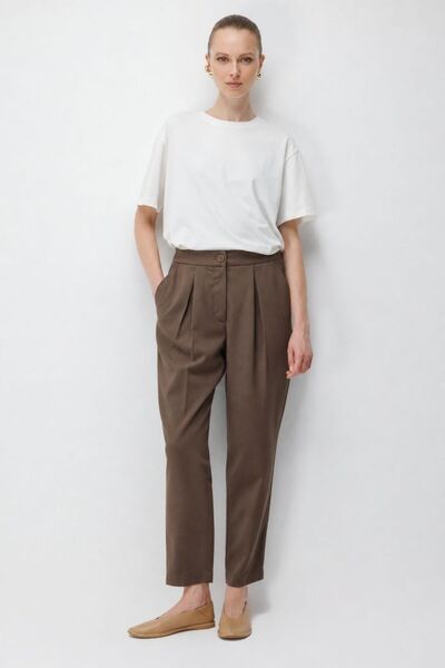 Polyviscon Single Pile Bitter Brown Trousers