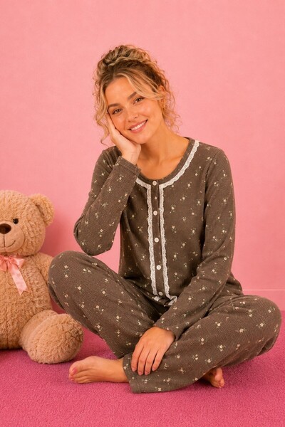 Waffle Knitted Long Sleeve Round Neck Lace Detailed Buttoned Women's Pajama Set