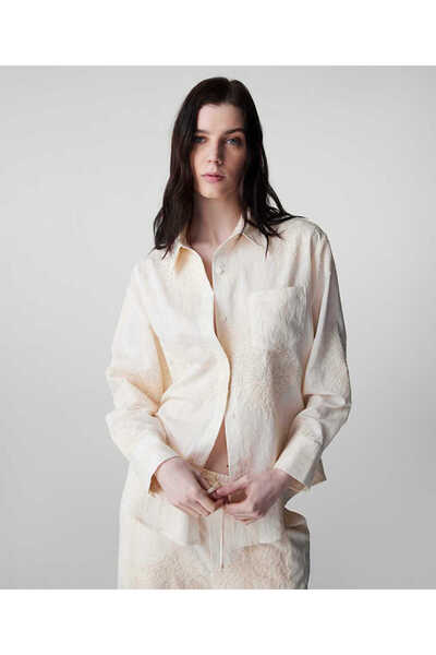 Floral embroidered shirt