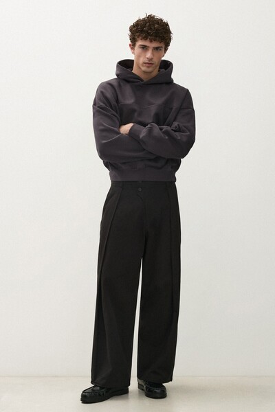 Cross-Pleated Baggy Fit Baggy Pants